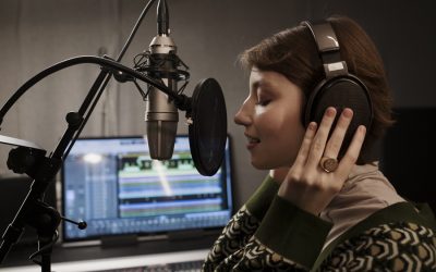 Ventajas de desarrollar un taller de radio en el aula